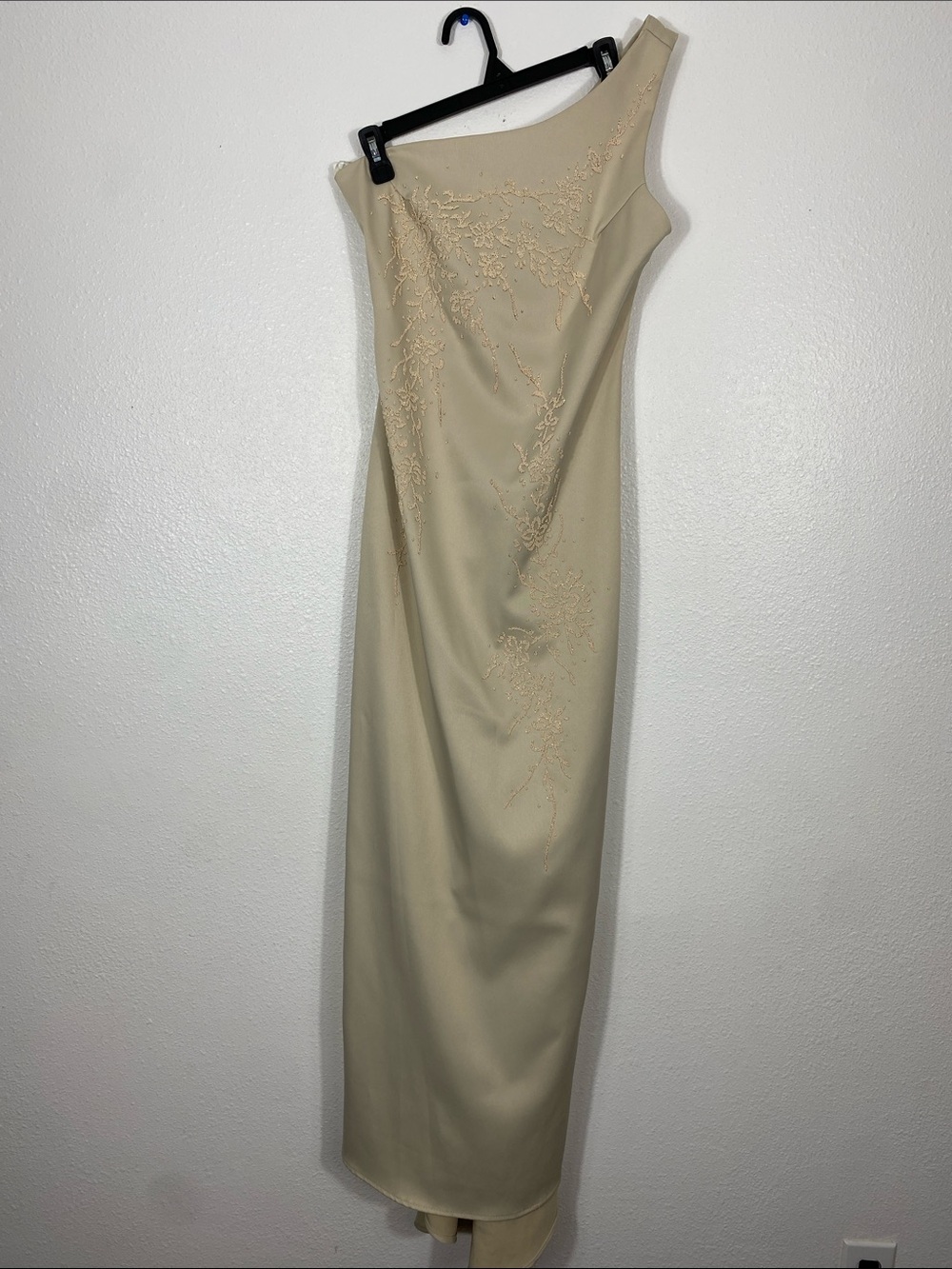 Eureka Elegant One-Shoulder Champagne Evening Gown Size M - Picture 2 of 16